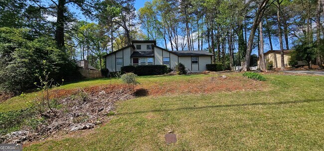 Foto del edificio - 804 Emerald Forest Cir SW