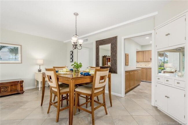 Foto del edificio - 3901 SE St Lucie Blvd