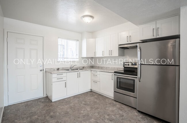 Building Photo - 788 N 1250 E