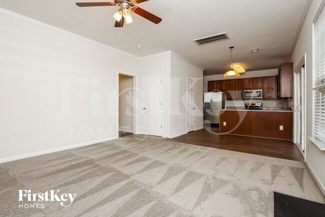 Foto del edificio - 3357 Middlesboro Ave