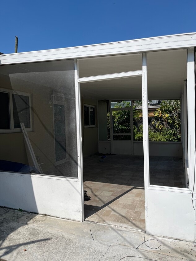 Foto principal - 417 E 39th St