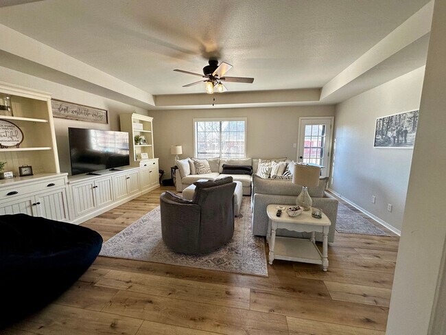Foto del edificio - Welcome to this charming 3-bedroom, 2-bathroom home located in the heart of Russellville, AR.