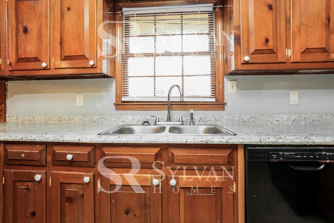 Building Photo - Lease today! No extra charge for contentme...