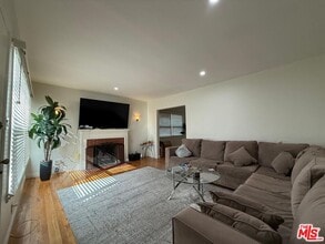 Building Photo - 14735 Bassett St