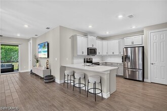 Building Photo - 847 Enbrook Lp