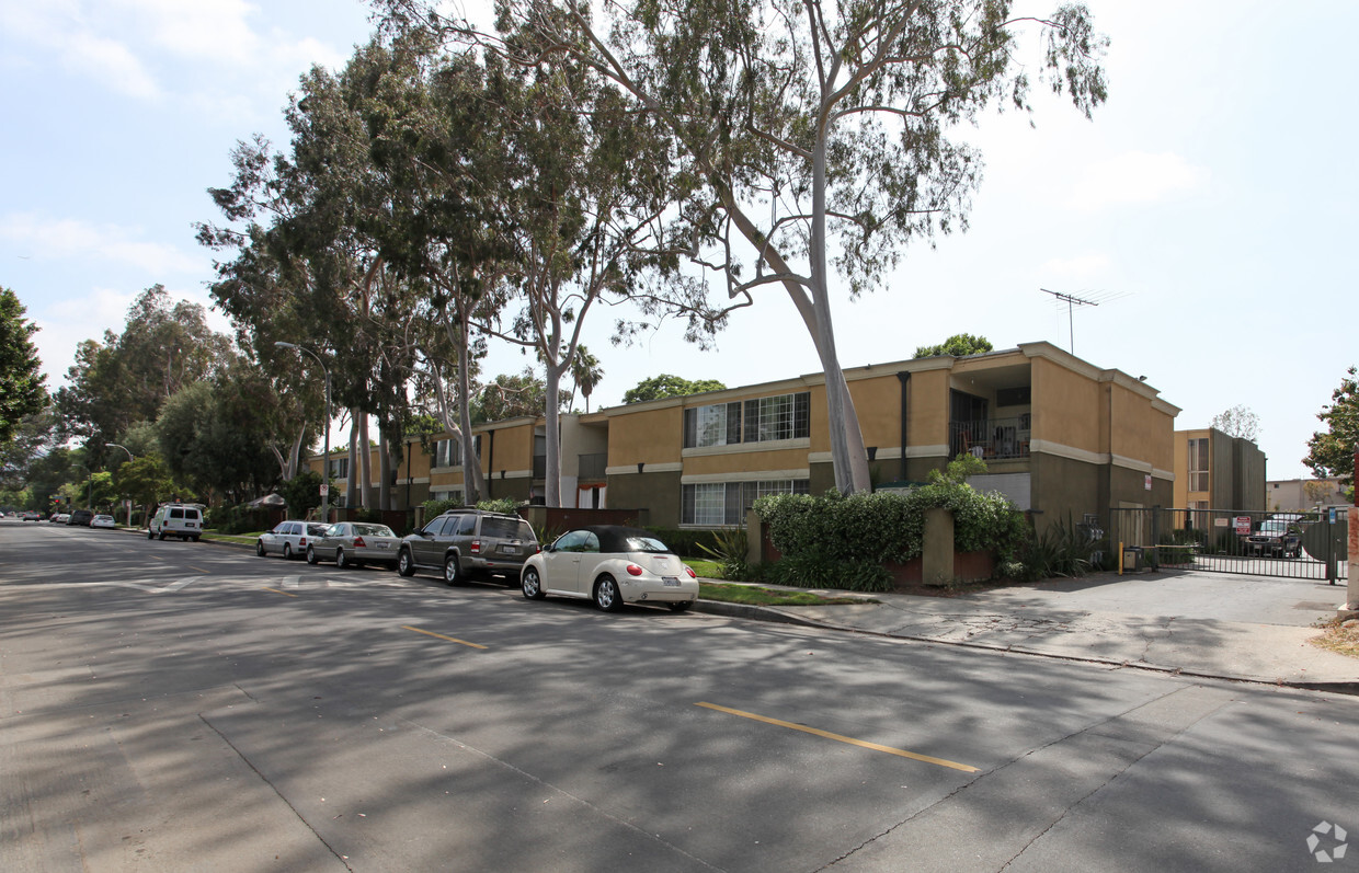 Primary Photo - Grand Villas of Sherman Oaks