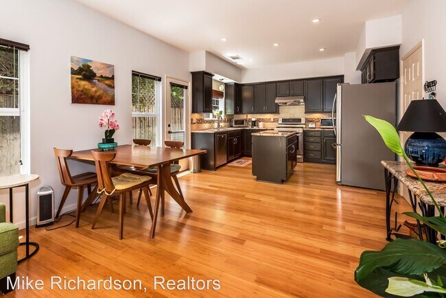 Foto del edificio - 2 br, 2 bath House - 513 Coronel Pl Unit #6