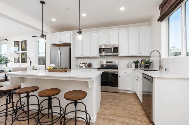 Foto del edificio - 6623 E Crimson Dr