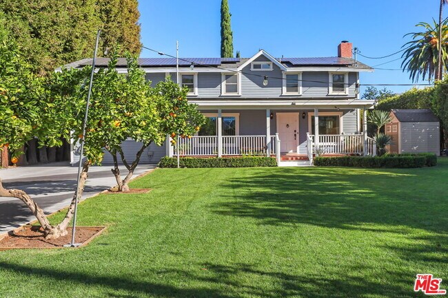 Building Photo - 4744 Haskell Ave