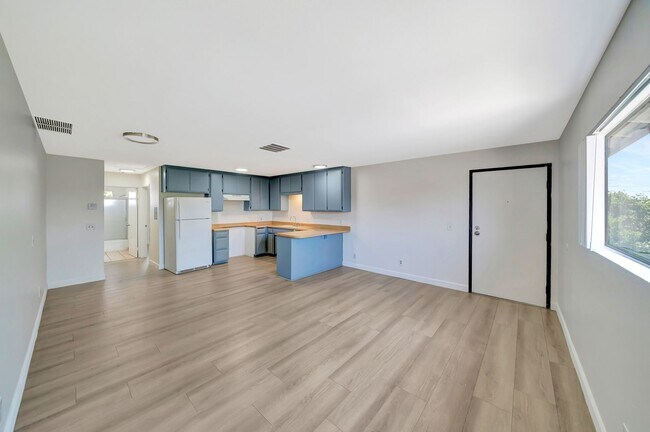 Foto del edificio - 6003 Craner Ave