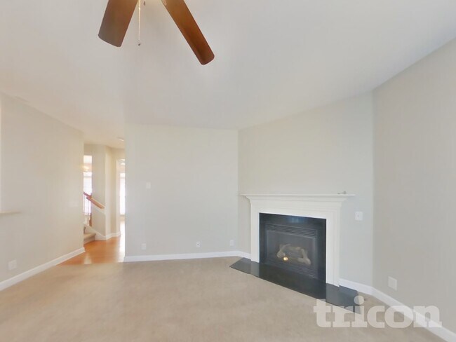 Foto del edificio - 1307 Creekside Dr