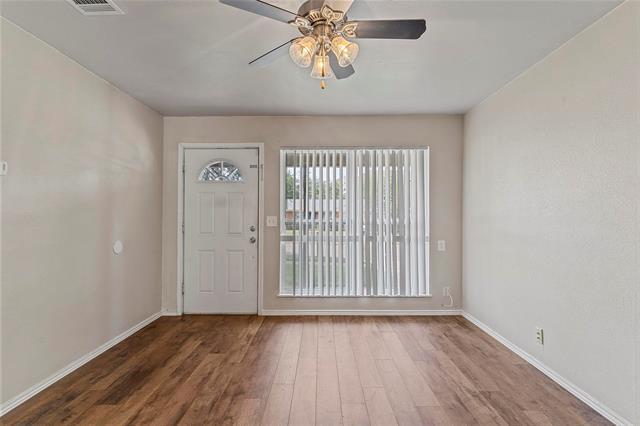 Foto del edificio - 6104 Ivy Hill Rd