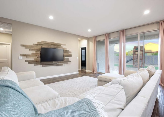 Foto del edificio - 814 W Santa Gertrudis Trail