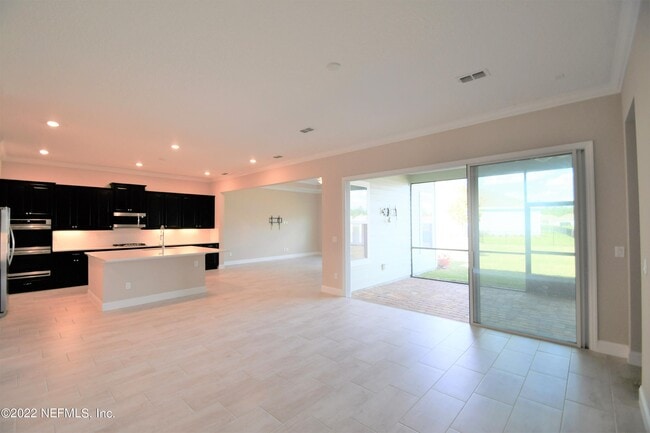 Building Photo - 102 Carina Trl