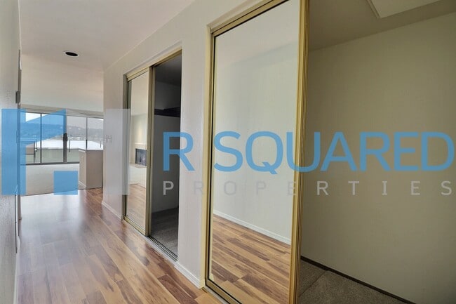 Foto del edificio - 16925 Inglewood Rd NE