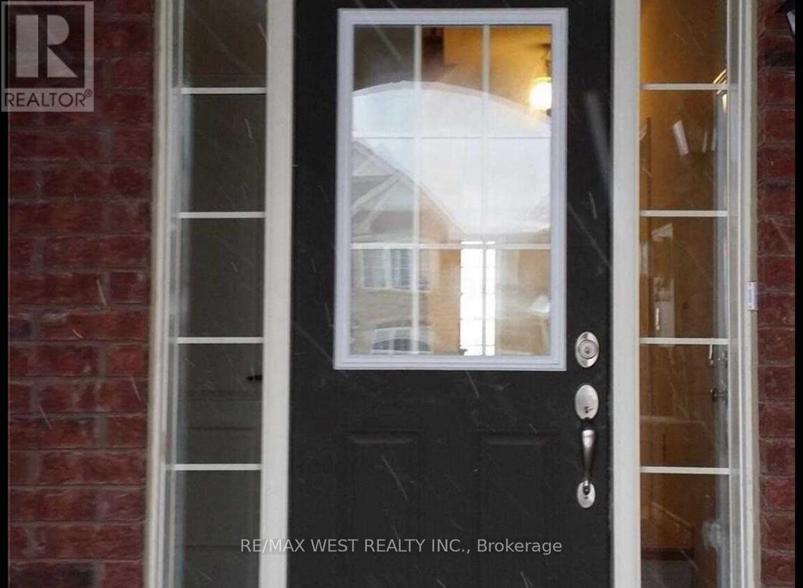 Photo principale - 90 Sky Harbour Dr