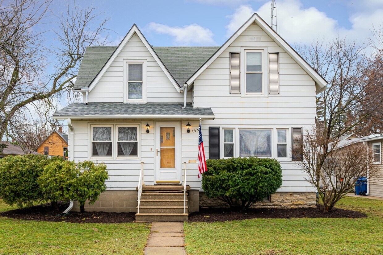 143 Evans Ave, DeKalb, IL 60115 House Rental in DeKalb, IL