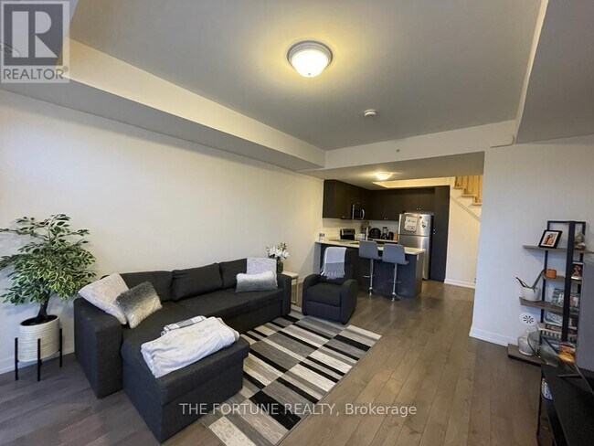 Photo du bâtiment - 1555 Kingston Rd