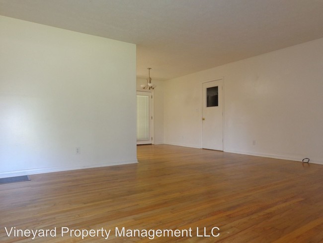Building Photo - 3 br, 2 bath House - 1160 Jamerson Road