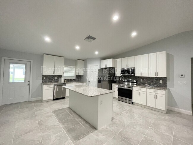 Foto del edificio - 1535 Argosy Rd