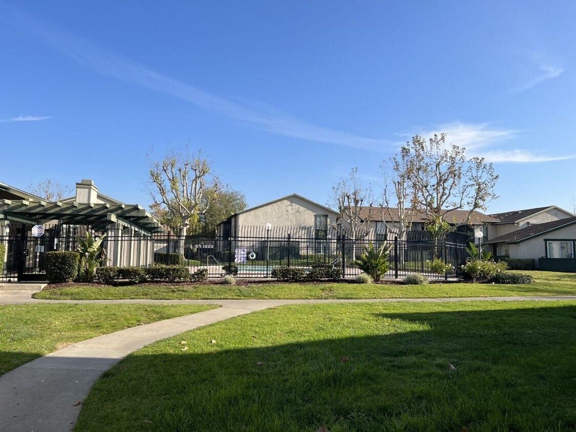 Primary Photo - $500 off 1st Month ~ Recently Remodeled 3 ...