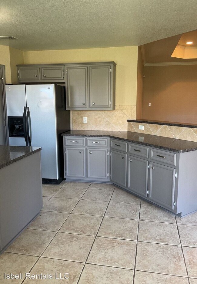 Foto del edificio - 4 br, 2 bath House - 4105 Maid Marian Circle