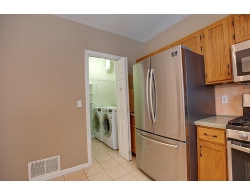 Building Photo - 290 Allerton Commons Ln