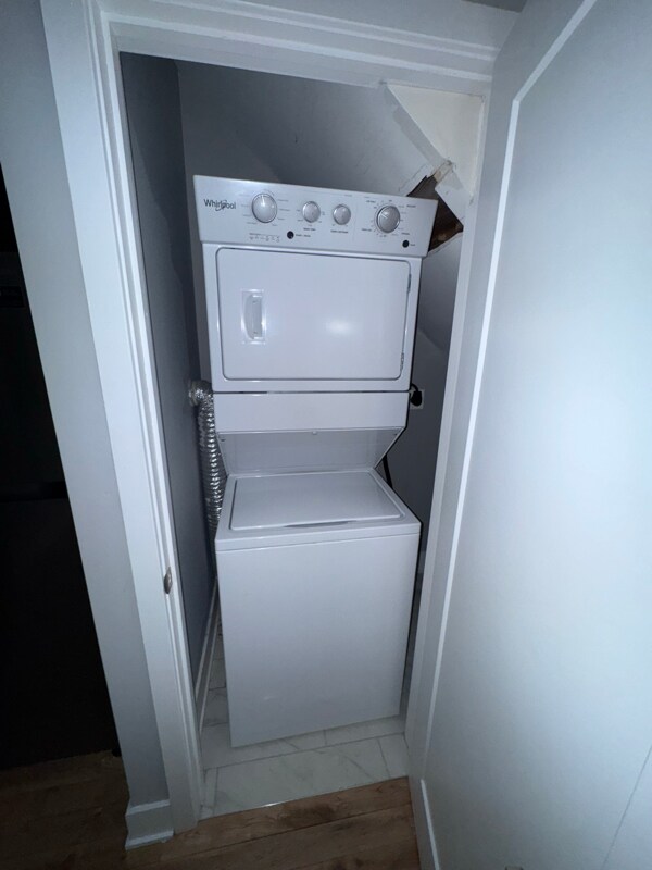 Foto del edificio - 1523 W Girard Ave