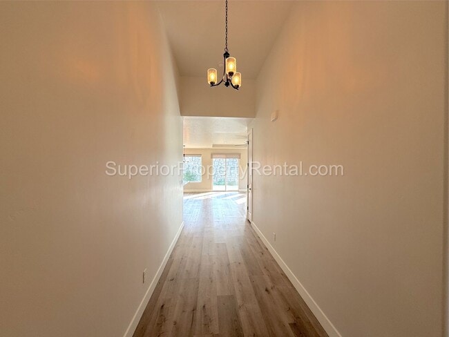 Building Photo - 60 N 60 E