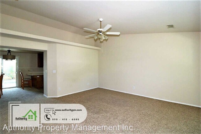 Foto del edificio - 4 br, 3 bath House - 843 Montcrest Dr