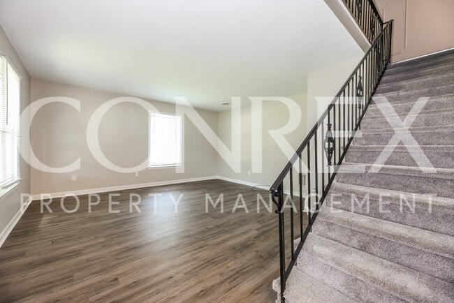 Building Photo - Charming Three Bedroom Home Now Available