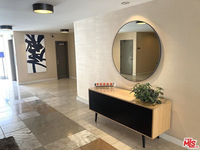 Foto del edificio - 1025 Kings Rd