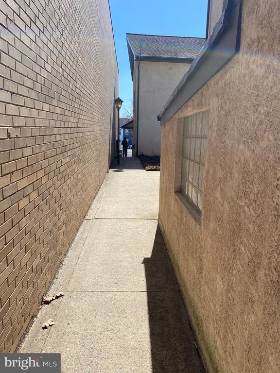 Foto del edificio - 762 E High St