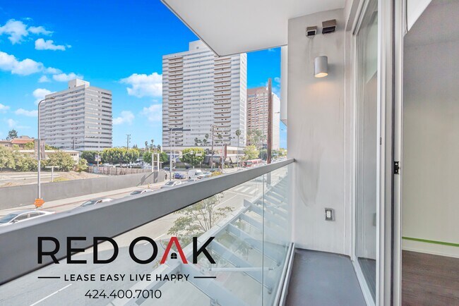 Foto del edificio - 1168 1/2 S Barrington Ave-208