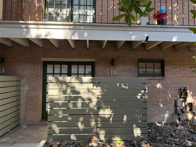 Foto del edificio - 1801 Cortlandt St