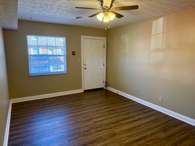 Foto del edificio - 2305 Adams Ave