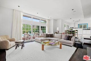 Foto del edificio - 10216 Cielo Dr