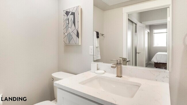 Foto del edificio - 2720 S Federal Blvd