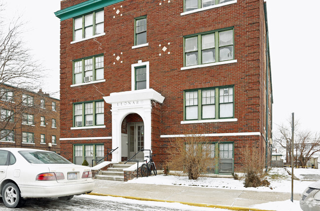 The Leonard Building - Leonard Apartments