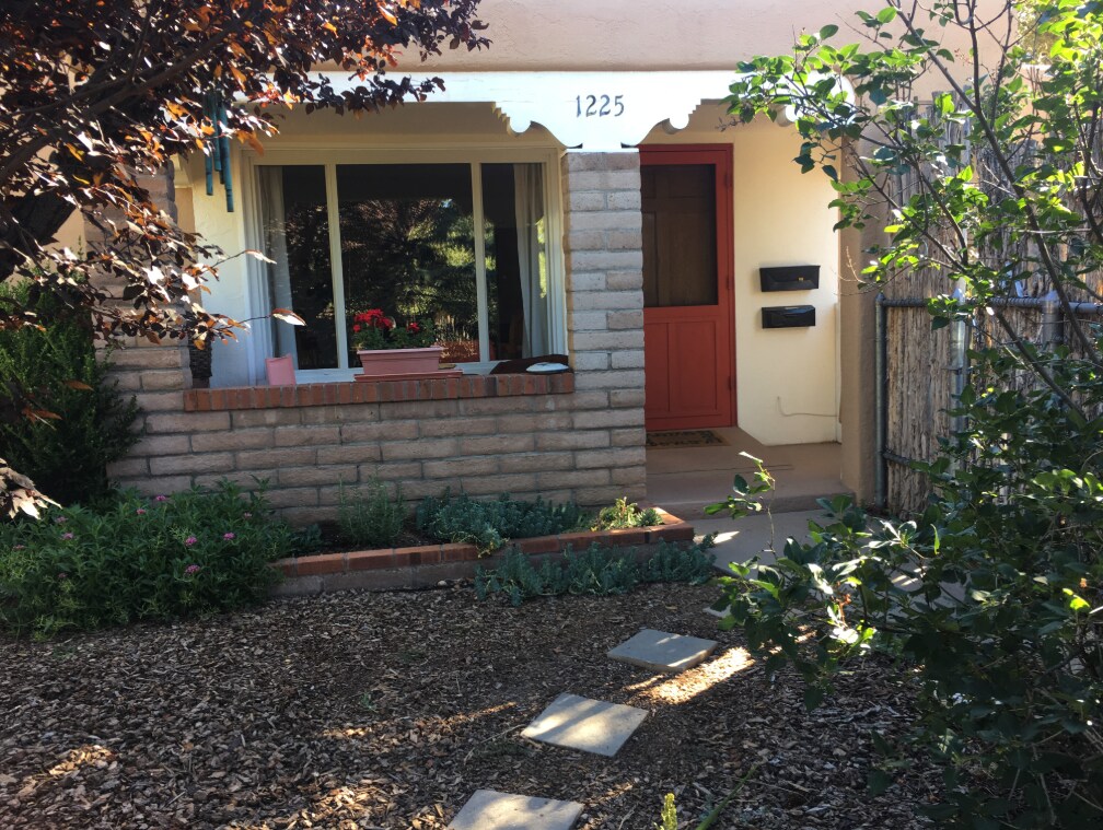 Primary Photo - 1225 Vitalia St