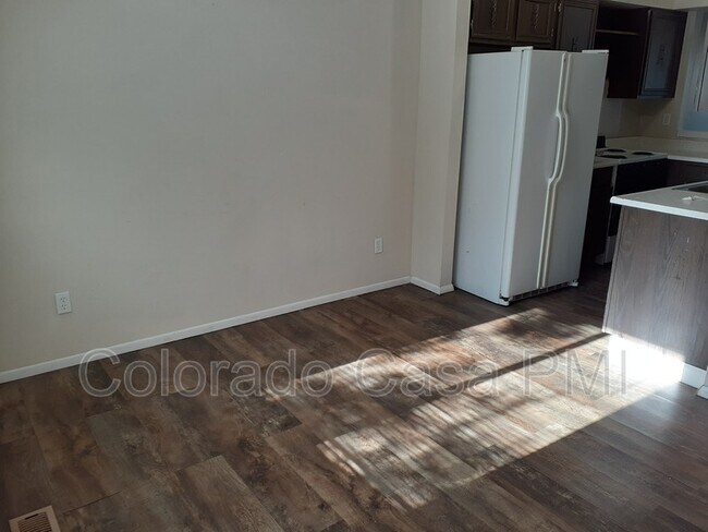 Building Photo - 1284 Cree Dr