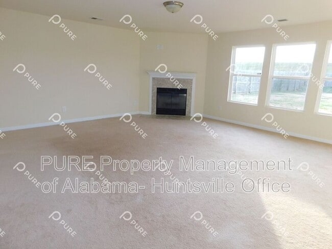 Building Photo - 108 Barnard St