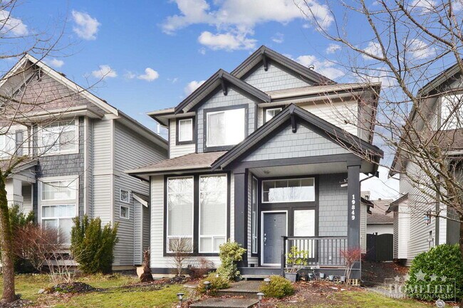 Building Photo - Spacious 3 Bedroom Home with Finished Basement, Double Garage and Separate Entry in Willoughby, L...