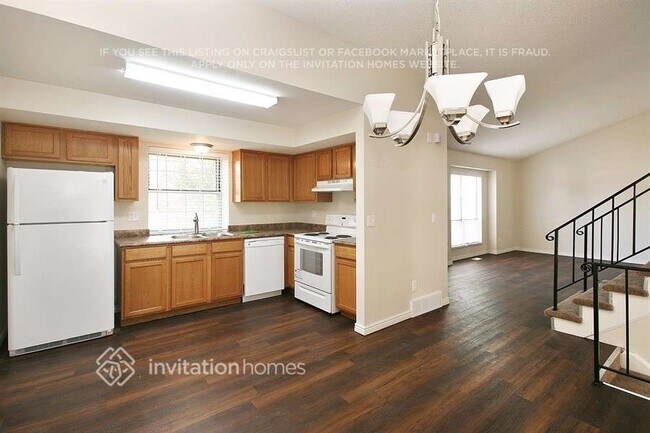 Foto del edificio - 4680 Crown Blvd