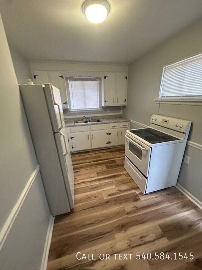 Foto del edificio - 517 S Maple St