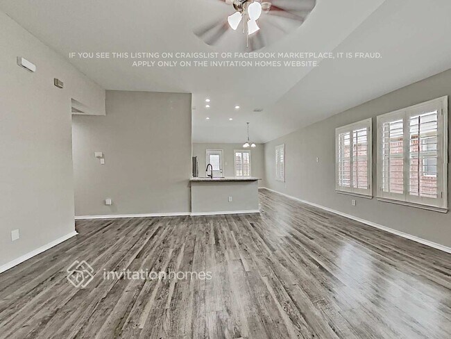 Foto del edificio - 8824 King Ranch Dr