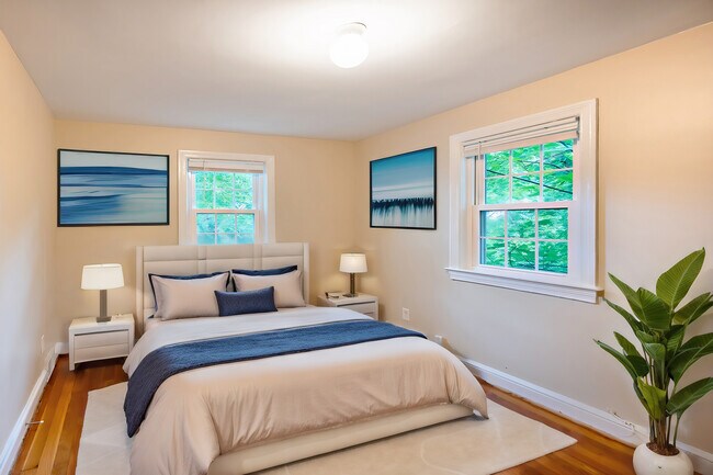 Building Photo - Gorgeous 3 Bed 1.5 Bath!!