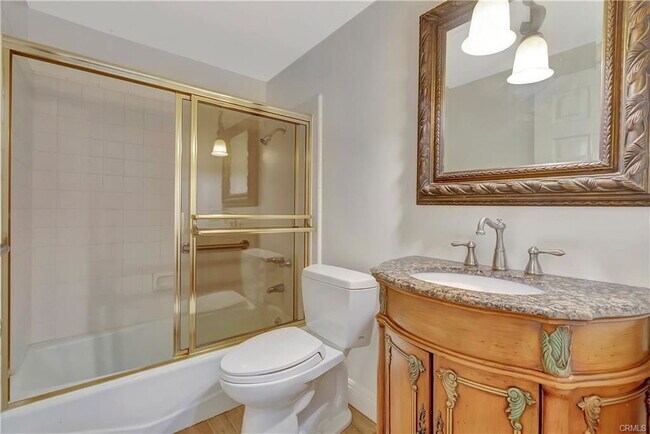 Foto del edificio - 119 Bell Cyn Rd