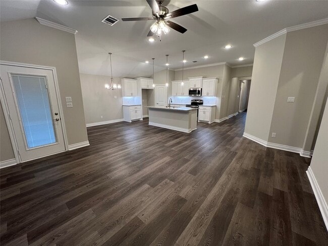 Building Photo - 1205 Brad Kellar D