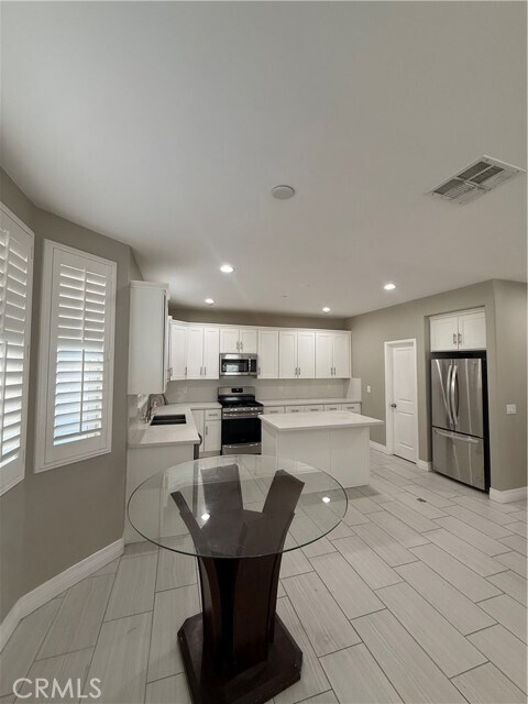 Foto del edificio - 654 W Margarita Dr